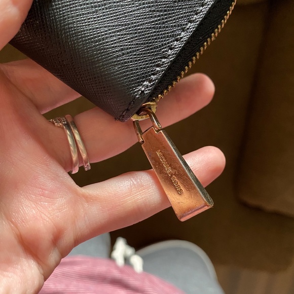 Micheal kors wallett - Picture 3 of 4